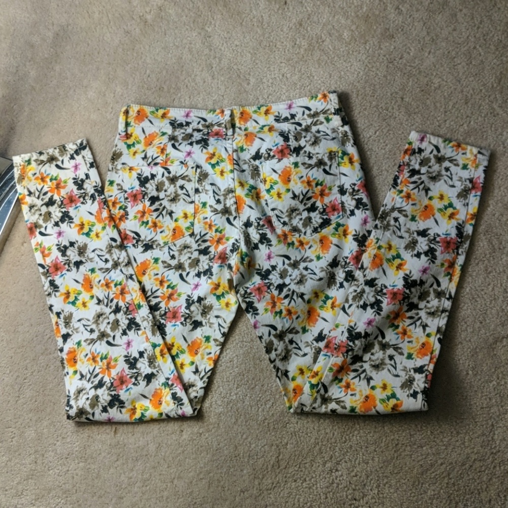 Floral Pants - Picture 9 of 11